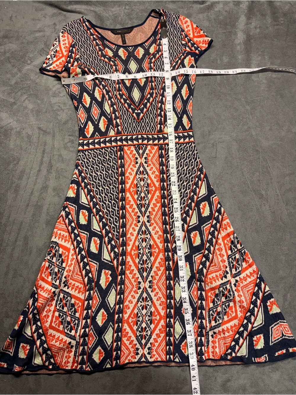BCBGMaxAzria “Kayla” Silk Knit Coral & Navy Geometric Short-Sleeve Midi Dress - Picture 8 of 11